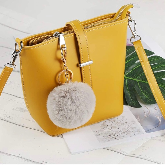 Faux Rabbit Fur Pompom PEACH Keychain Metal keyring Bag Accesso… - Picture 5 of 8